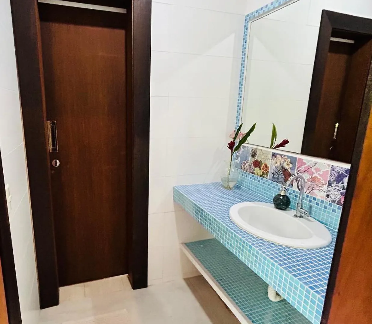 Quarto Em Casa De Praia Com Estacionamento Balneário Camboriú Ubytování v soukromí